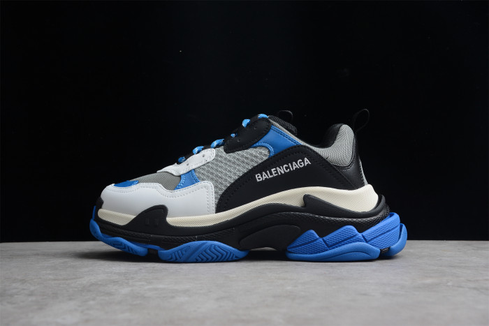 Balenciaga Triple S Sneaker in Blue 536737-W20C5-0107