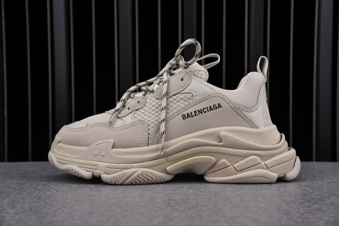 Balenciaga Triple S Beige (W) 524039W2FW19700