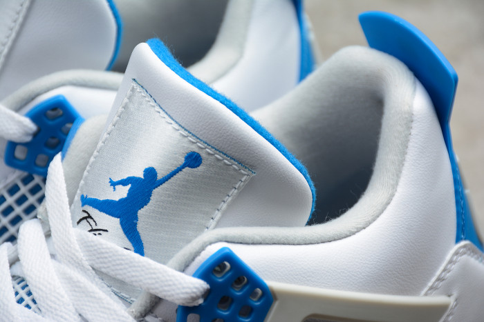 Jordan 4 Retro Military Blue (2012) 308497-105