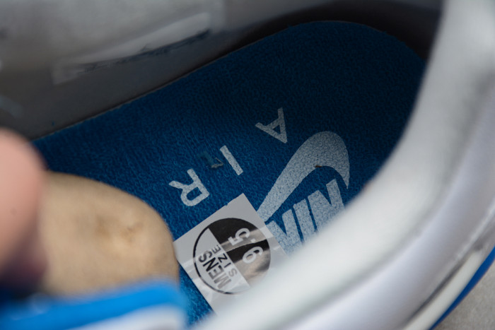 Jordan 4 Retro Military Blue (2012) 308497-105