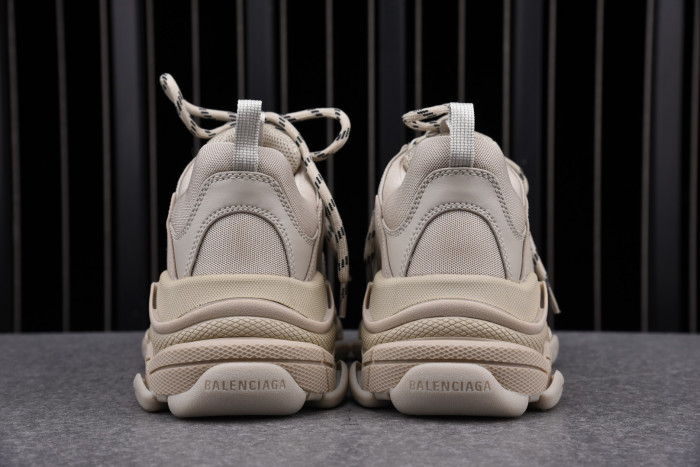 Balenciaga Triple S Beige (W) 524039W2FW19700