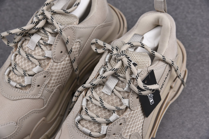 Balenciaga Triple S Beige (W) 524039W2FW19700