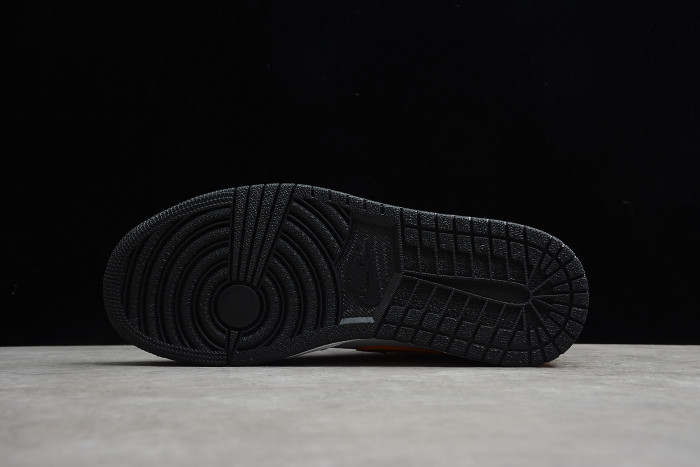 Jordan 1 Mid University Gold  554724-170